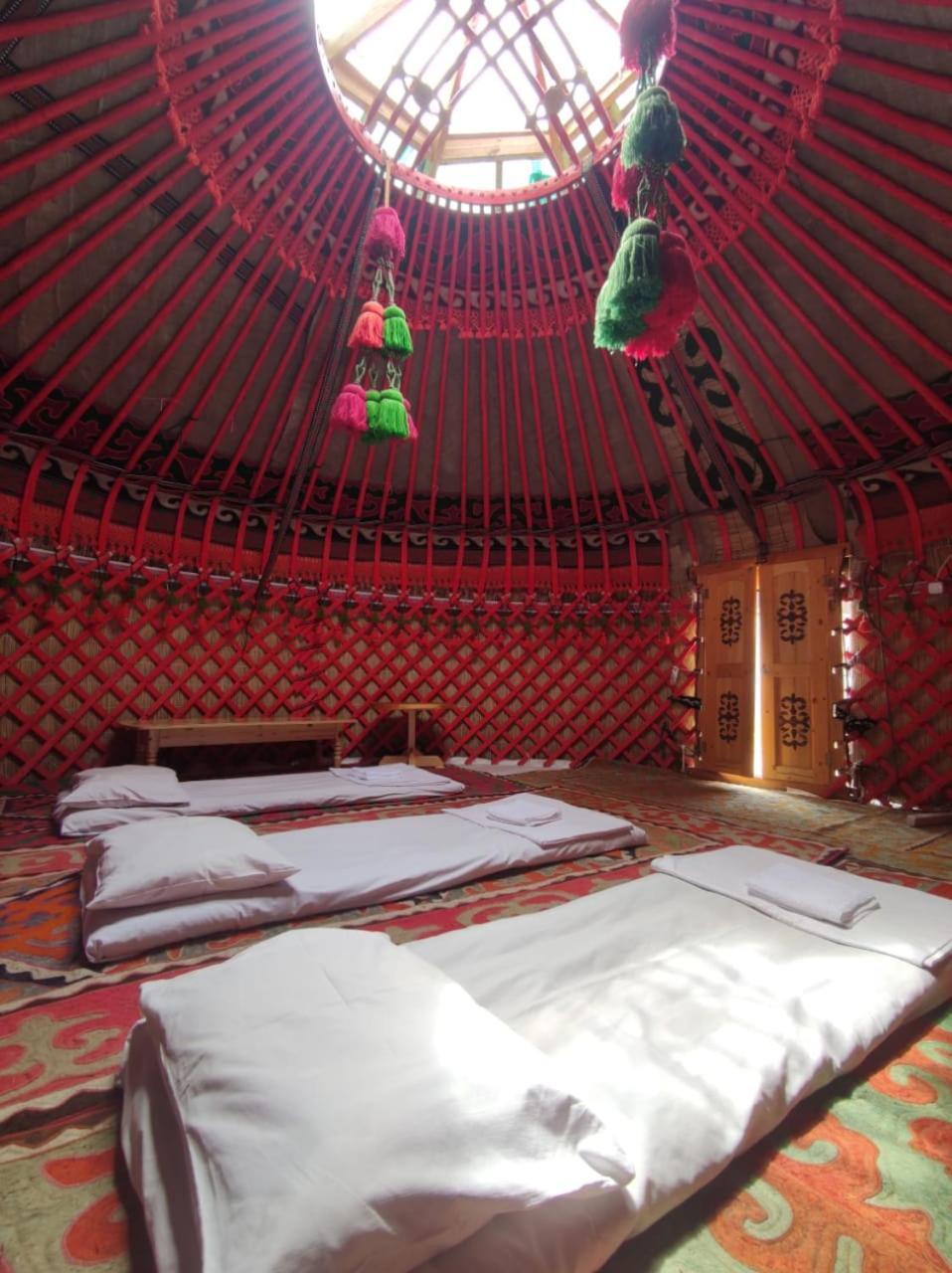 Silkroad Guesthouse Bishkek Exterior foto